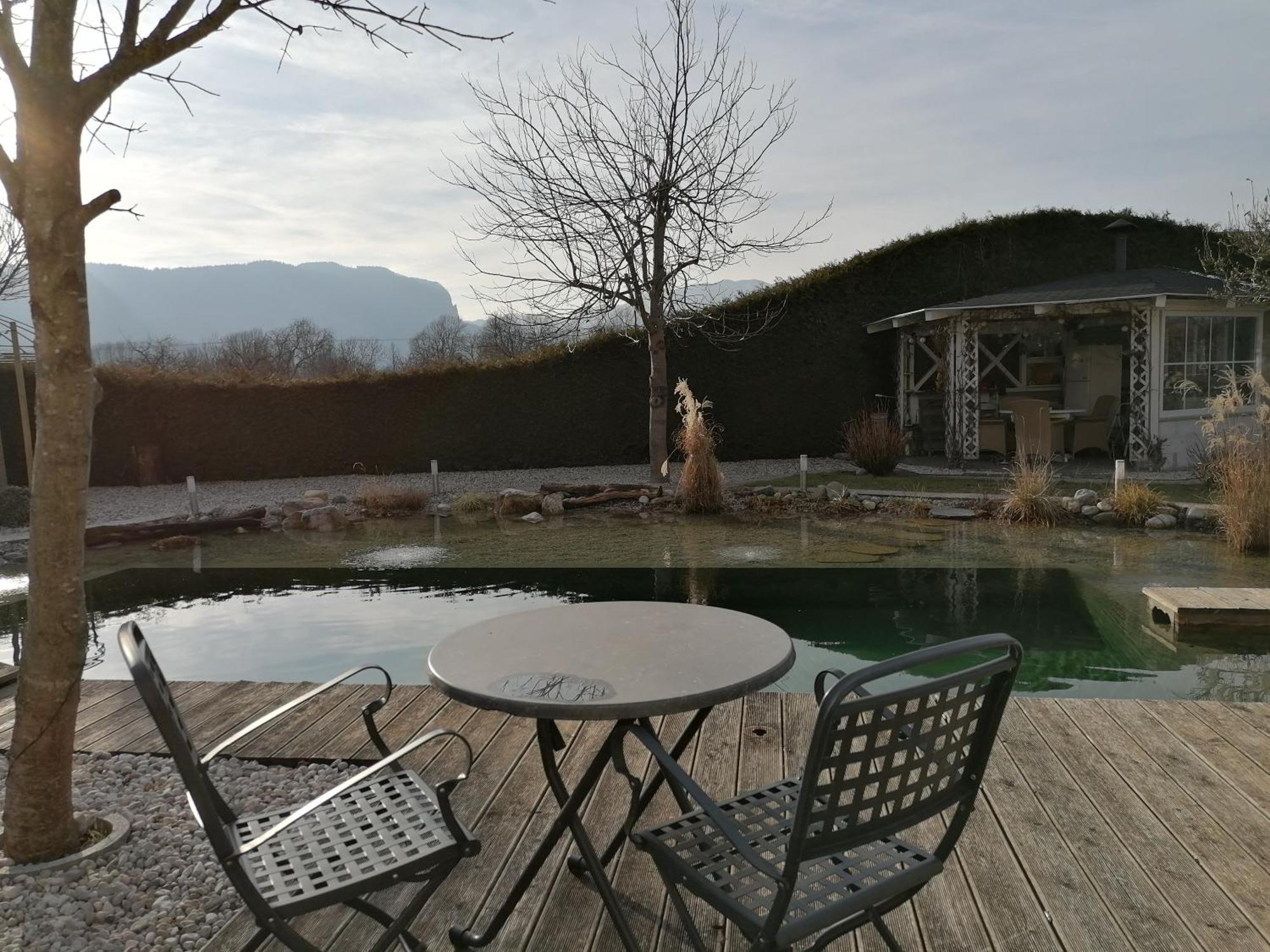 Garden Paradise Bled Apartments - Garden, Pond And Castle View エクステリア 写真