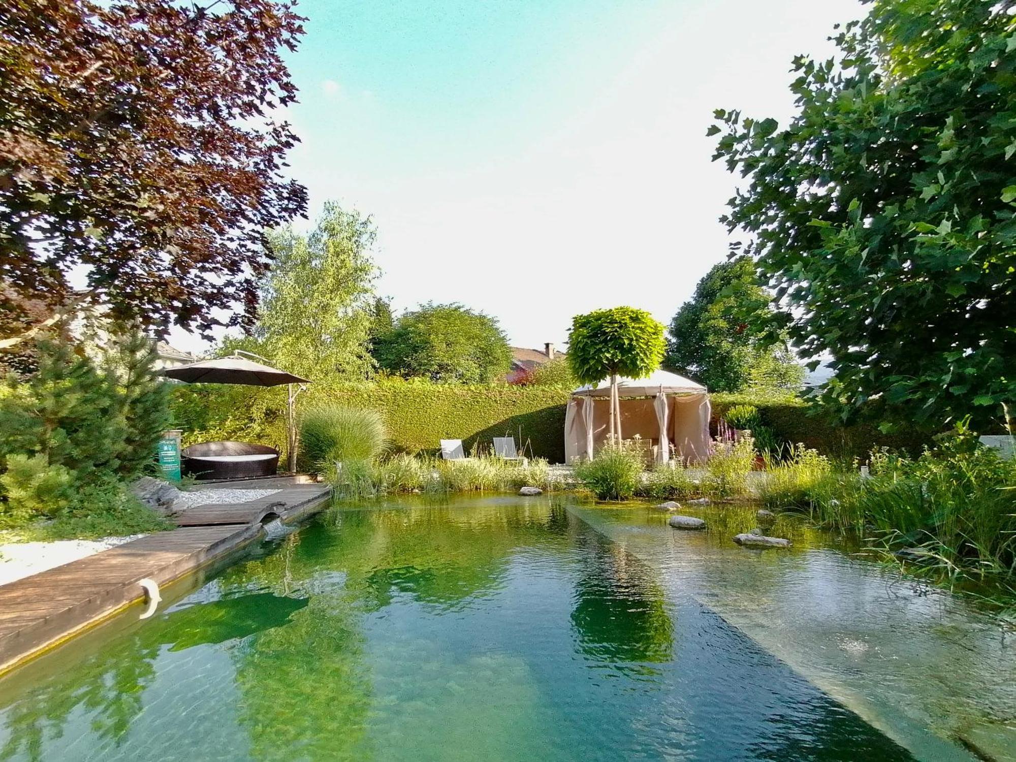 Garden Paradise Bled Apartments - Garden, Pond And Castle View エクステリア 写真